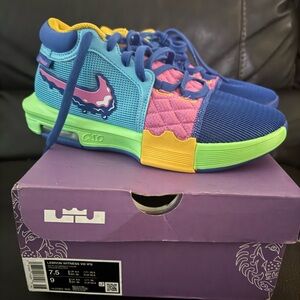 LeBron Witness VIII IPS